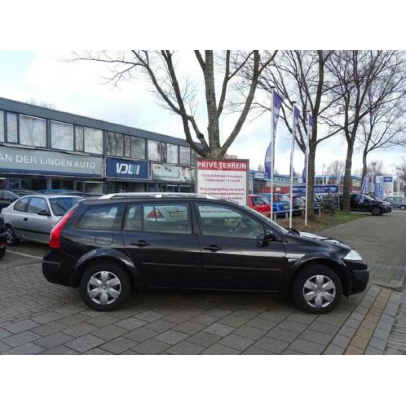 Renault Mégane Grand Tour 1.6-16V Business L.