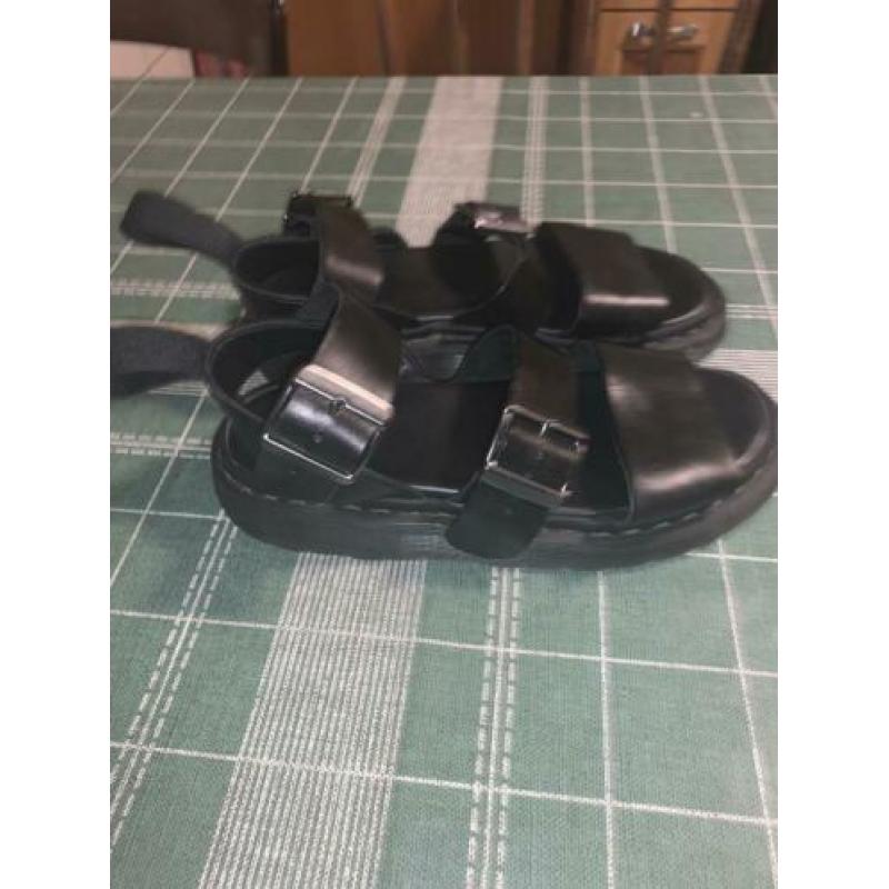 Dr Martens Gryphon Brando sandalen maat 38