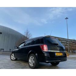 Opel Astra Wagon 1.6 Executive NAVI - CRUISE