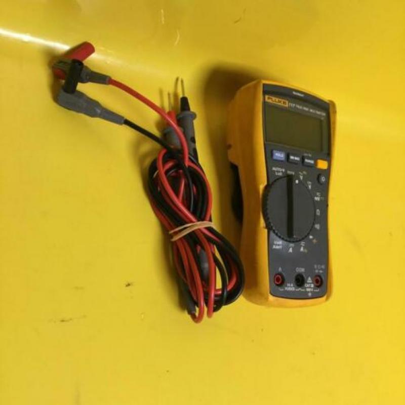 Fluke 117 | Met beschermhoes | 2 maanden technische garantie