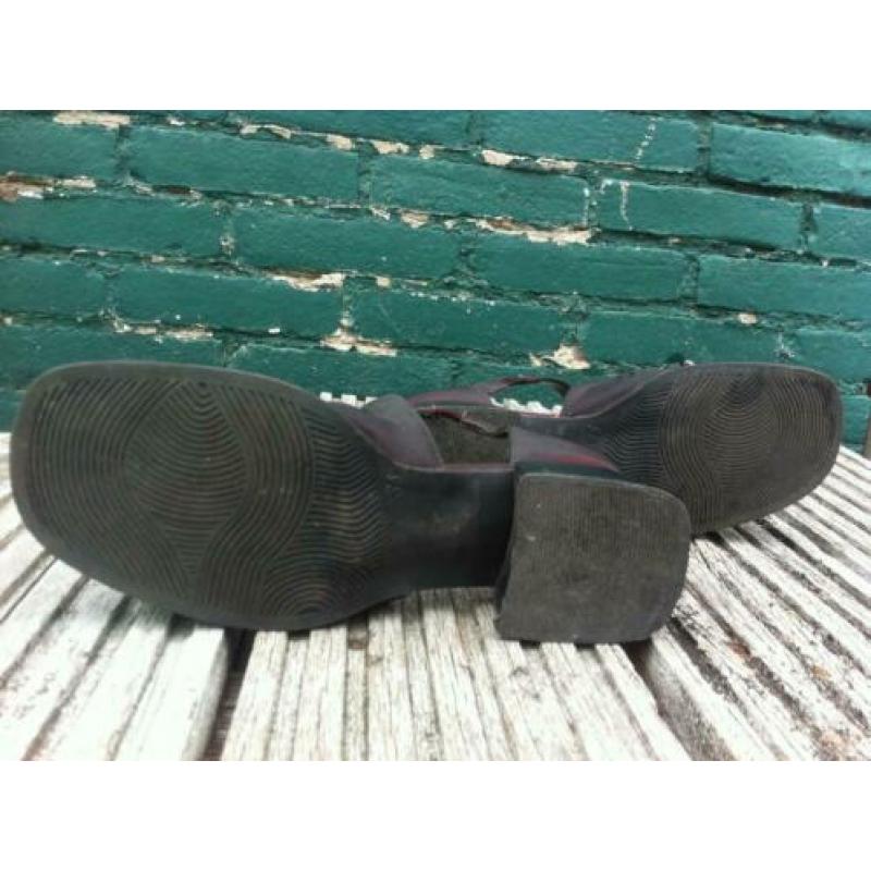 Sandalen aangeboden in de maat 36