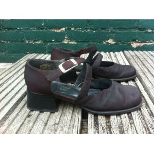 Sandalen aangeboden in de maat 36