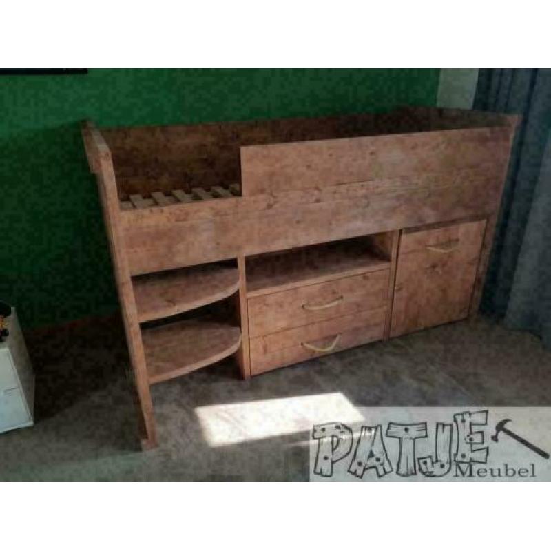 half hoogslaper met kast/lades en bureau gratis bezorgen.