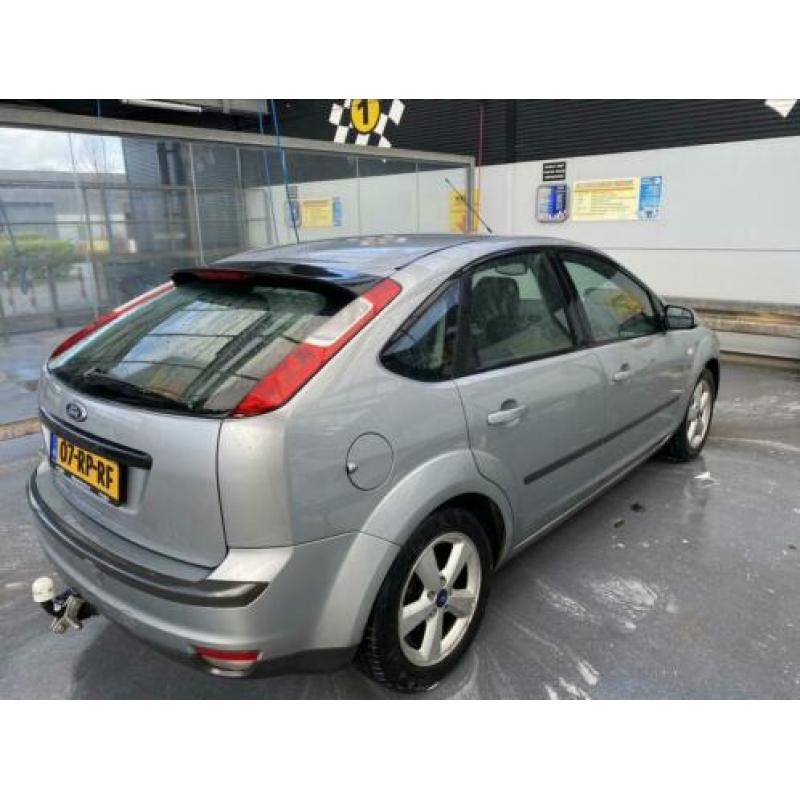 Ford Focus 1.6 16V 5D (alle opties)