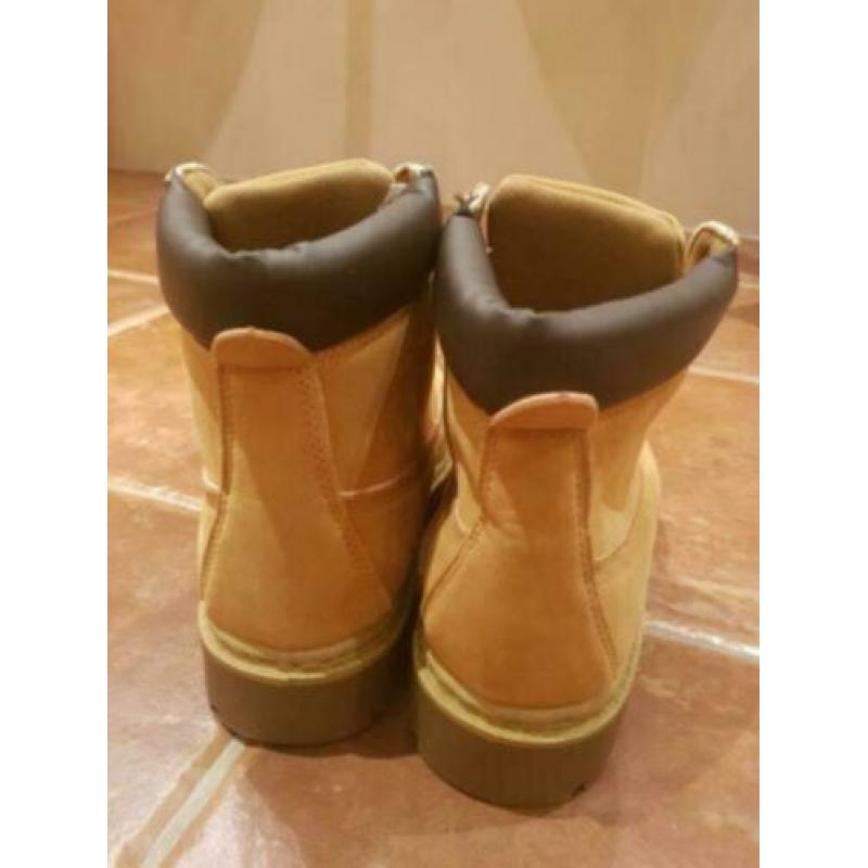 A29 - NIEUW - Boots / wandelschoen, kleur lichtbruin, mt 38