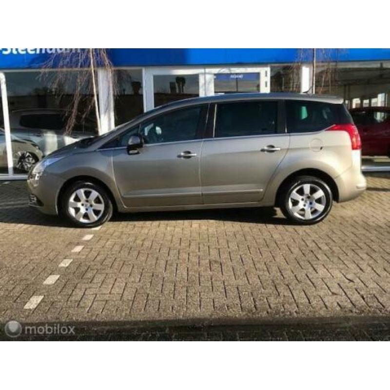 Peugeot 5008 1.6 e-HDi Active 5p Automaat |Navi|Trekhaak|