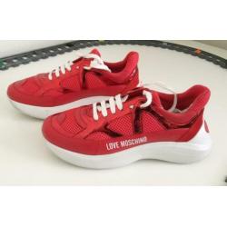 Sneakers Moschino rood met glans maat 38