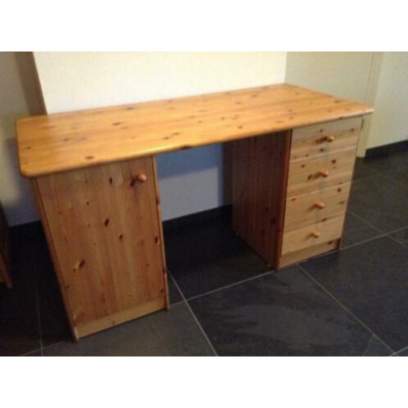 BURO, massief grenen 140x65cm / 76cm hoog