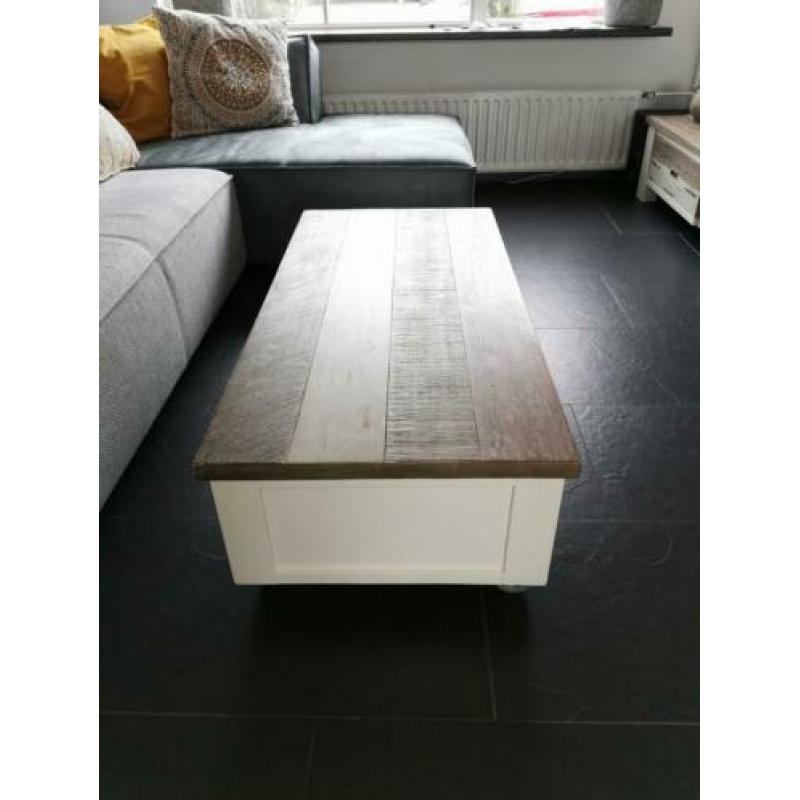 Palmia Eettafel en salon tafel