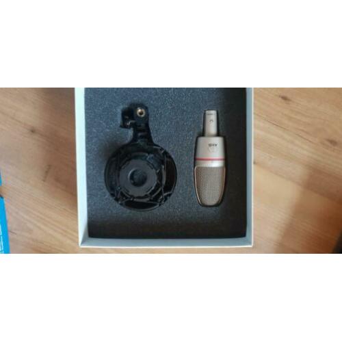 Microfoons AKG + toebehoren