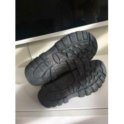 Snowboots maat 28 zwart roze met bont