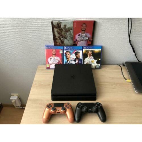 Te Koop PS4 Slim 500GB Black met Garantie + 2 Controllers
