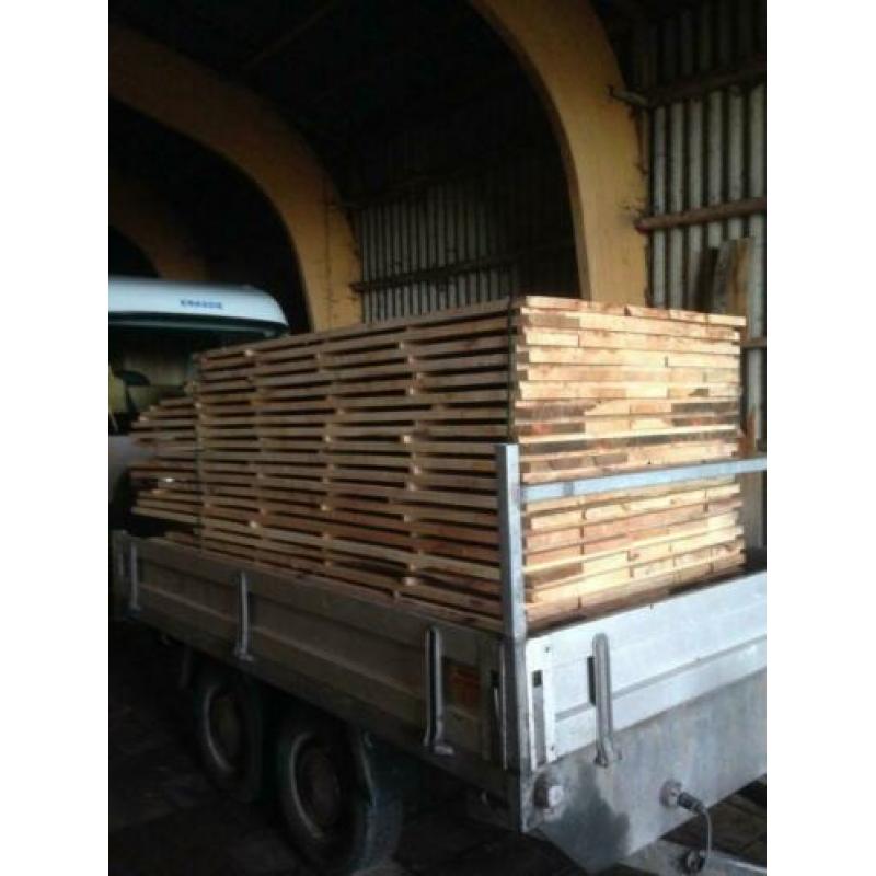1,7m3 droge eiken planken 28mm dik ca 54m2,OPRUIMING!
