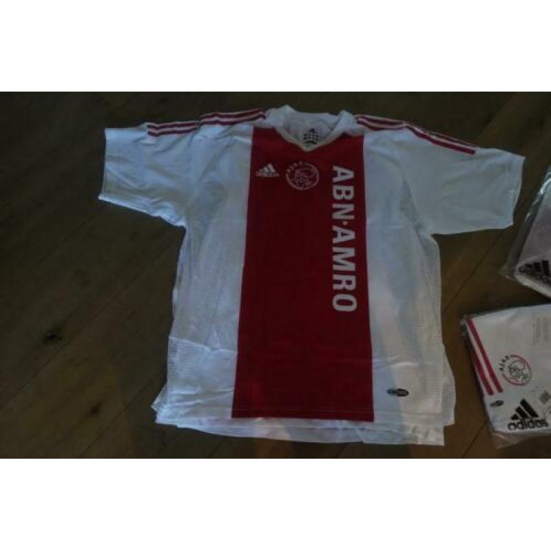 NIEUWE Ajax shirt XL en of broekje L ABN Amro NIEUW