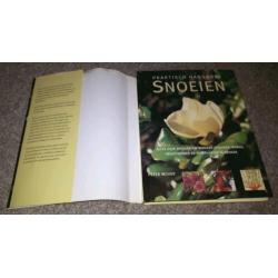 Praktisch Handboek Snoeien