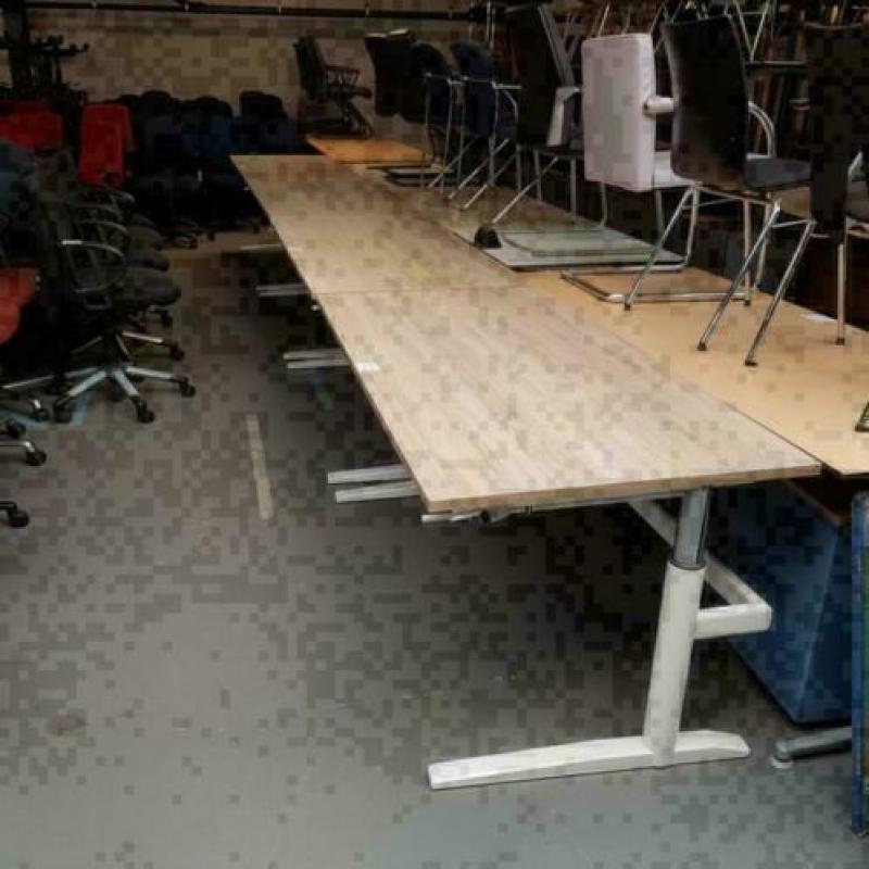 Prachtige slingerbureau's 160x80 cm met eiken blad wit frame
