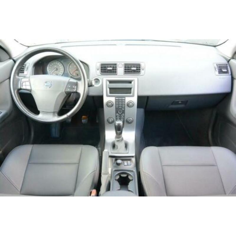 Volvo V50 1.8 125PK Momentum / Regen sensor / Climate contro