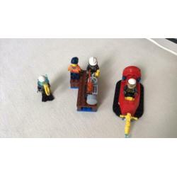 Lego city 60106 brandweer set met 4 minifiguren en bb.