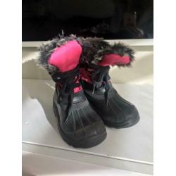 Snowboots maat 28 zwart roze met bont