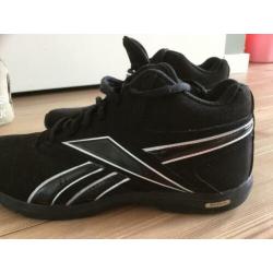 reebok sportschoenen indoor maat 40 zwart nieuw!