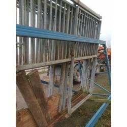 te koop paardenboxen