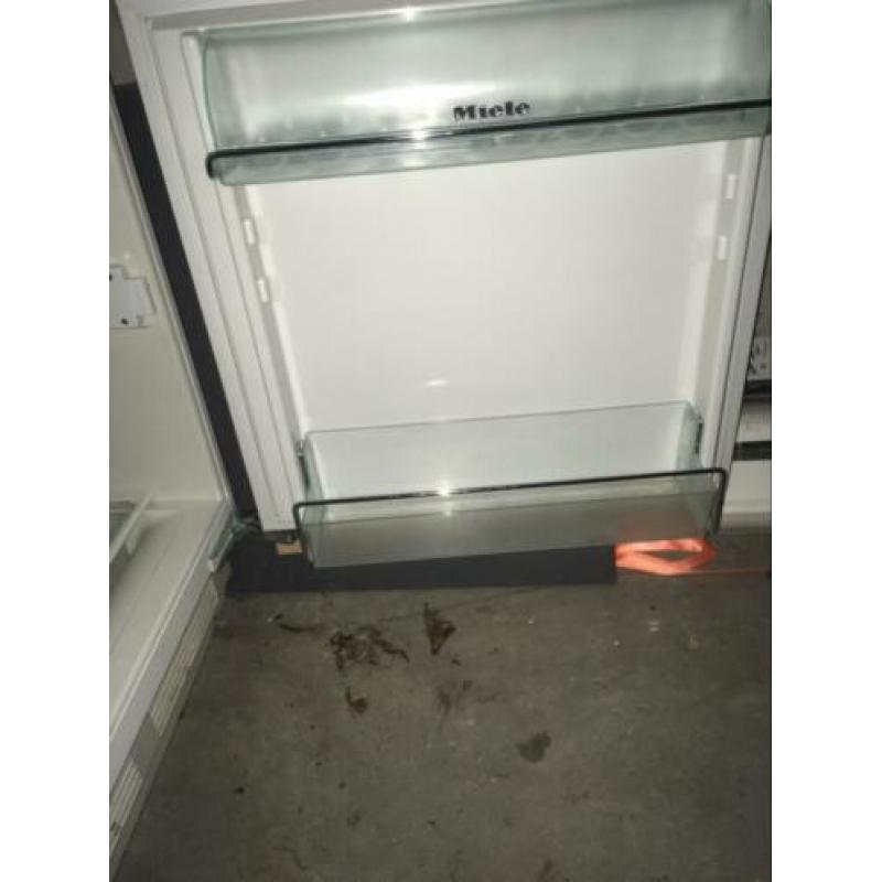 Miele inbouwkoelkastje met vriesvakje