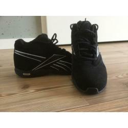 reebok sportschoenen indoor maat 40 zwart nieuw!