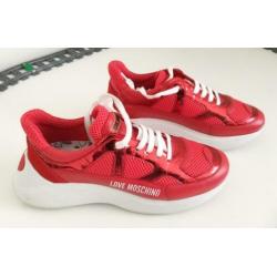 Sneakers Moschino rood met glans maat 38