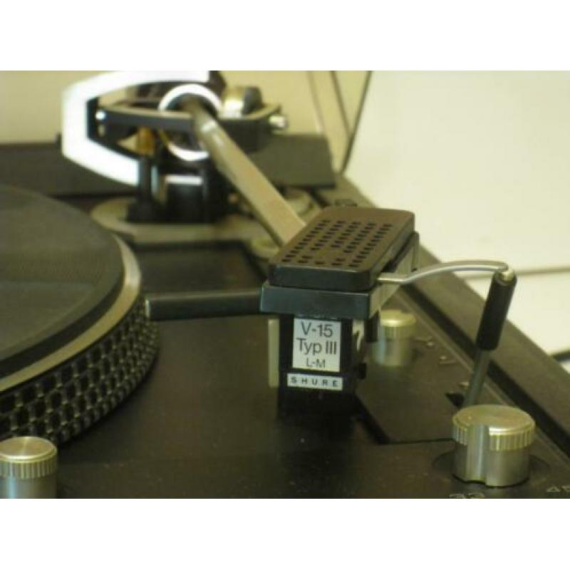 Dual 704 direct drive draaitafel met Shure element