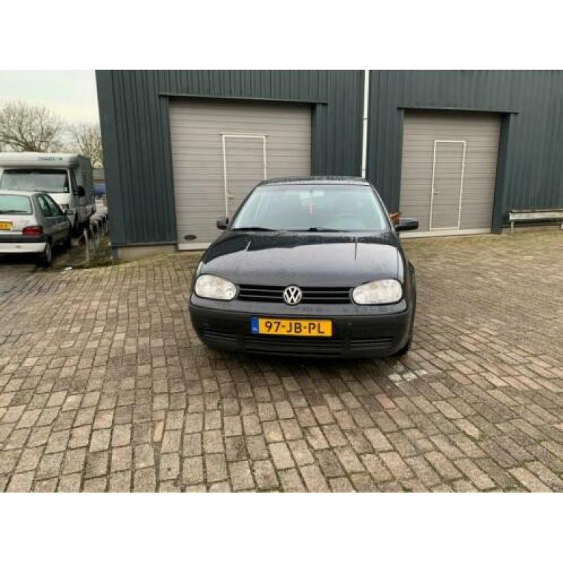 Volkswagen Golf 1.6-16V Comfortline