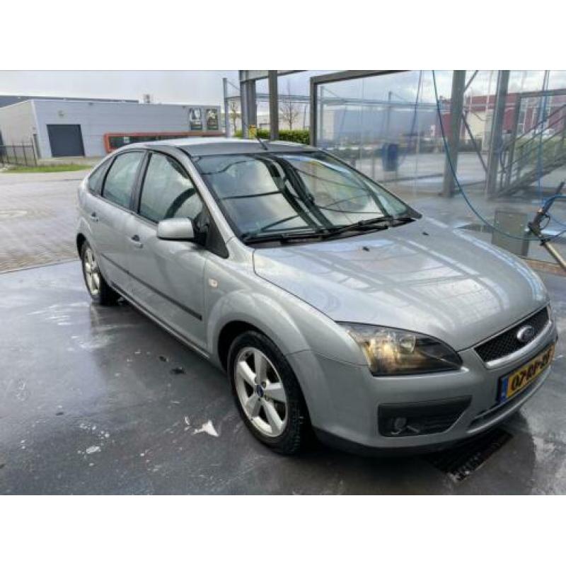 Ford Focus 1.6 16V 5D (alle opties)