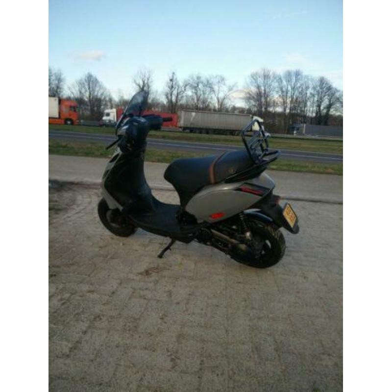 Zip 172cc