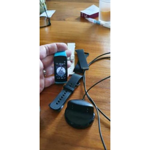 Gear Fit 2 Pro compleet met doos lader