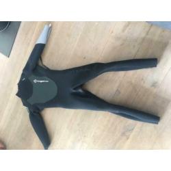 Mystic wetsuit 5 mm perfect voor kiten- en of surfen