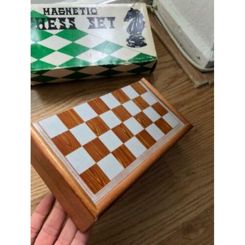 Leuk Houten schaaksetje