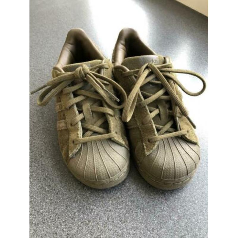 Adidas superstar kids groen suede maat 30