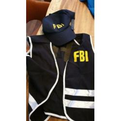 Carnaval 98 -146. Politie, patat, boef, spook, fbi. Los bie