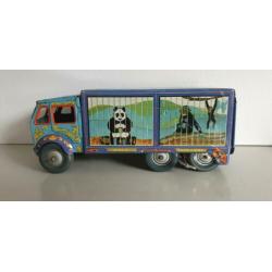 1950 Mettoy Engeland circusauto met Panda beer afbeelding