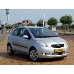 Toyota Yaris 1.4 D4-D Luna 184dkm Navi Airco Nw Model