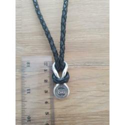Buddha to Buddha collier leer.