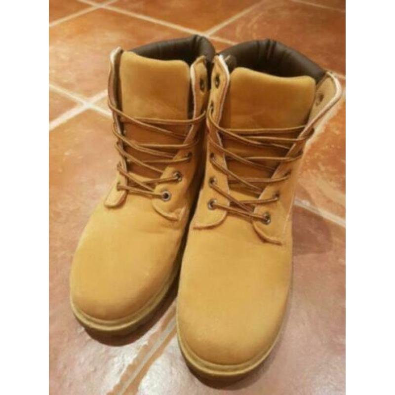A29 - NIEUW - Boots / wandelschoen, kleur lichtbruin, mt 38