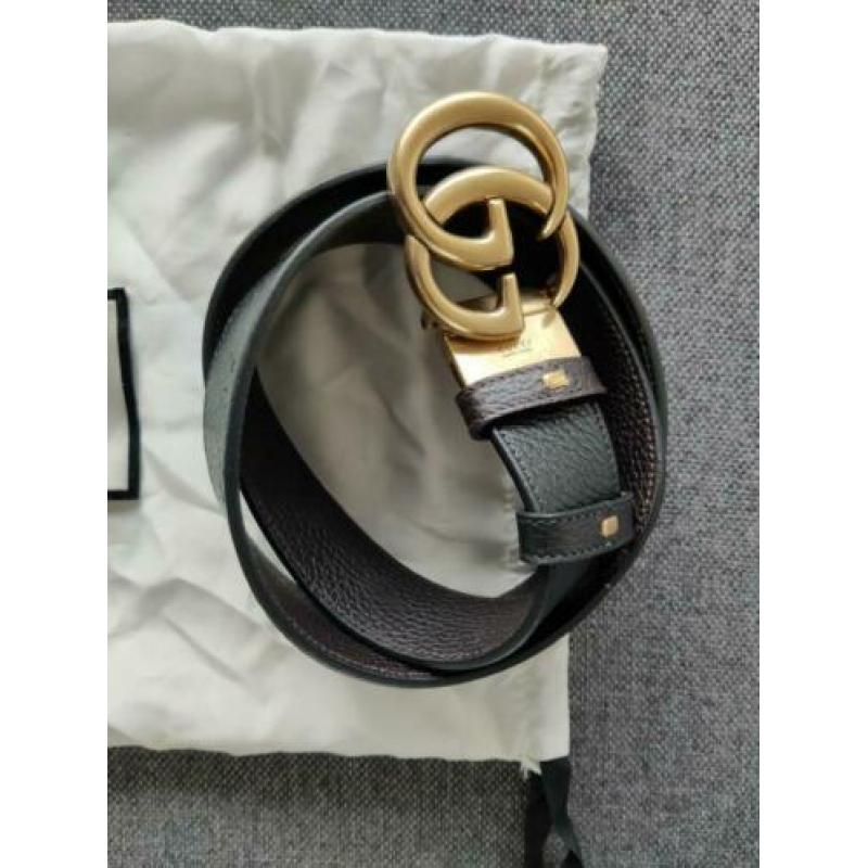 Gucci damesriem, zwart leer, dubbele 'G' gesp