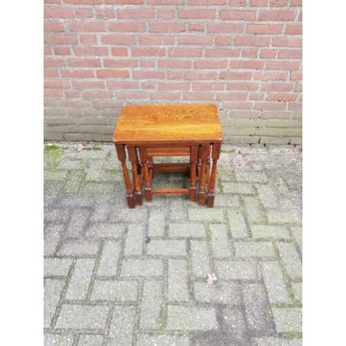 bijzettafels 3 stuks vintage