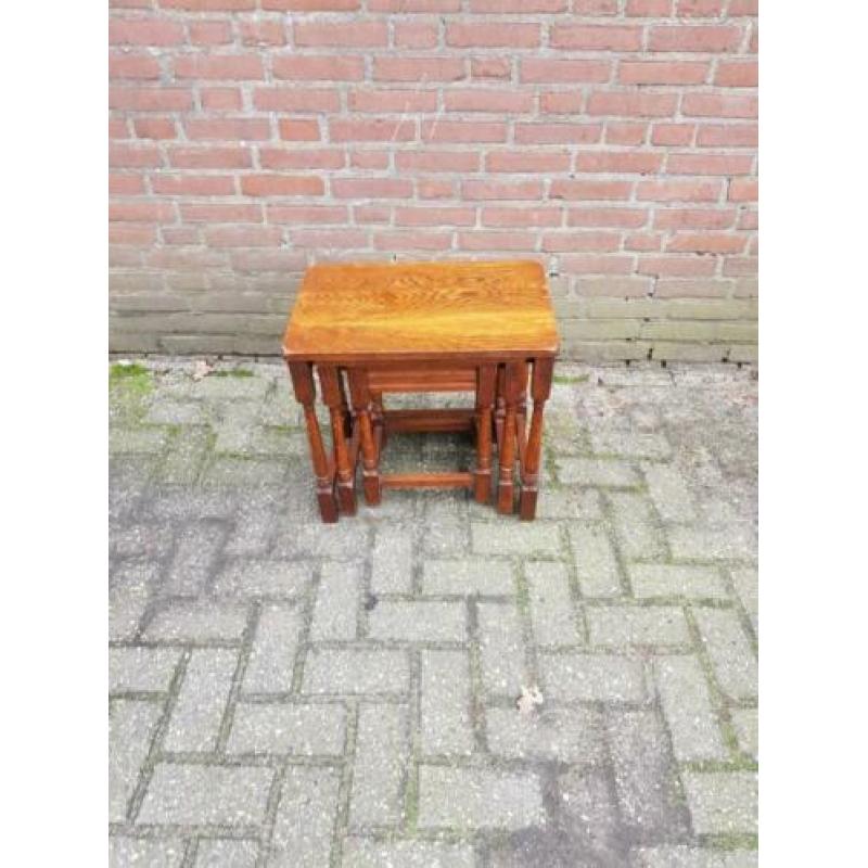bijzettafels 3 stuks vintage