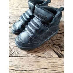 Adidas sneakers schoenen jongen maat 22 zwart