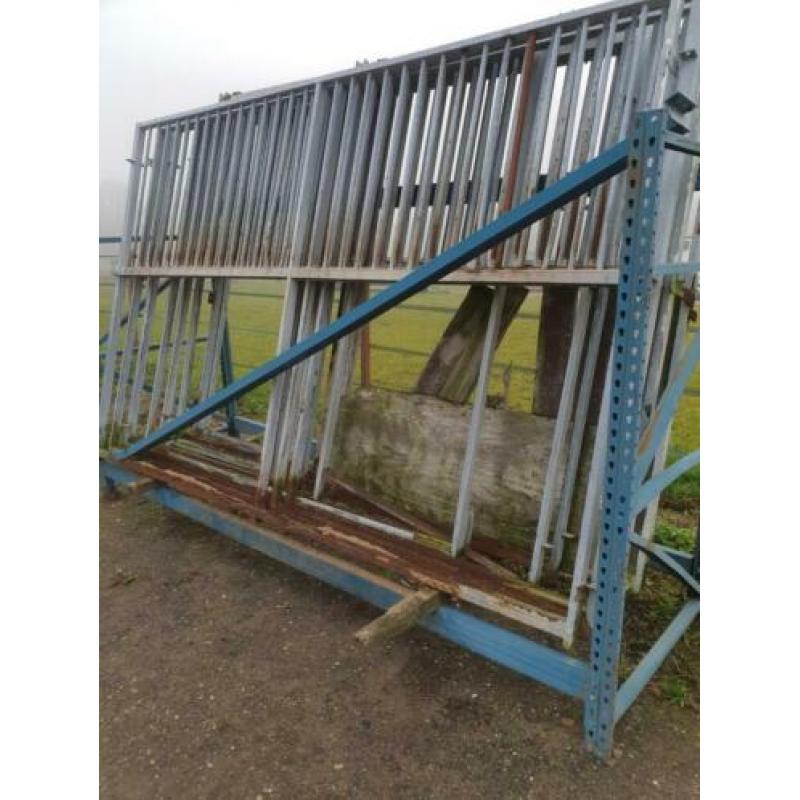te koop paardenboxen