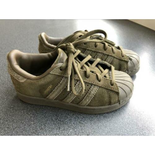 Adidas superstar kids groen suede maat 30