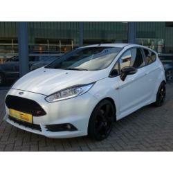 Ford Fiesta 1.6 ST1 Airco Stoelverwarming Pdc Elec.pakket Me