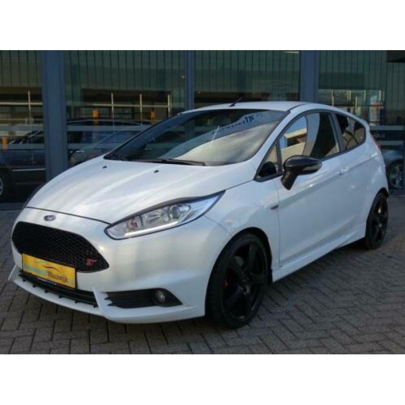 Ford Fiesta 1.6 ST1 Airco Stoelverwarming Pdc Elec.pakket Me