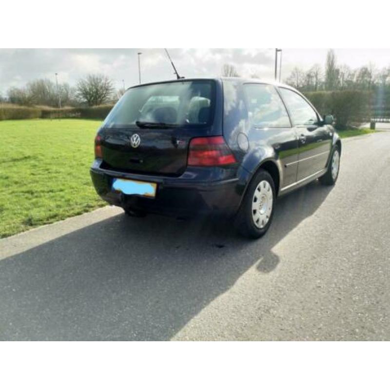 Volkswagen Golf 1.9 TDI 96KW 130 PK 6-versn 2002 Blauw